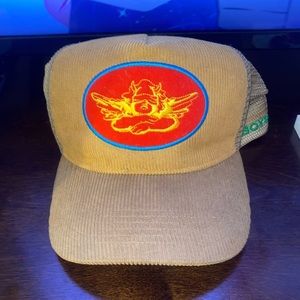 Trucker hat